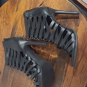 BCBG Womens BG-Elvin Leather Bootie Boots Gladiator Style Back Zipper